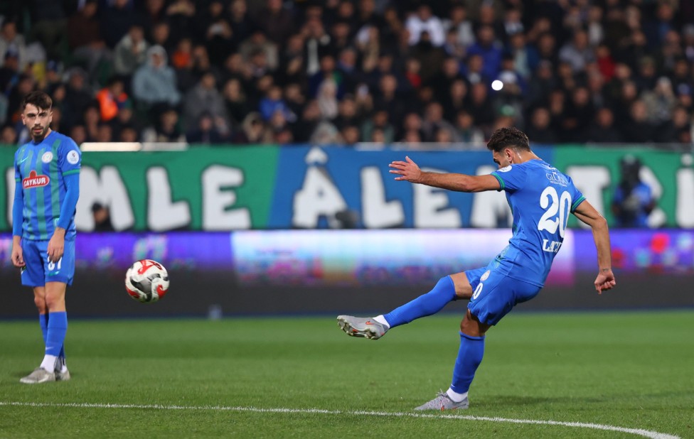 Qazim Laçi lë në vend Ederson, gol spektakolar ndaj Fenerbahce. Por, e dreqos në pjesën e dytë (video)