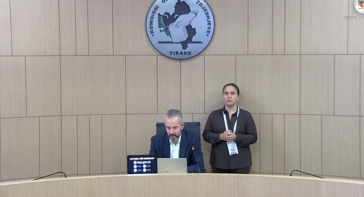 Qendrat e votimit mbyllen në ora 18:00, Celibashi: Do të lejohen të votojnë vetëm ata që janë evidenduar nga Komisioni, askush tjetër