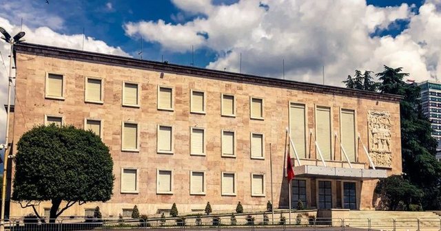 Qeveria miraton vendime për inspektimin e peshkimit, prodhimin e armëve dhe aderimin në Traktatin e Marrakeshit