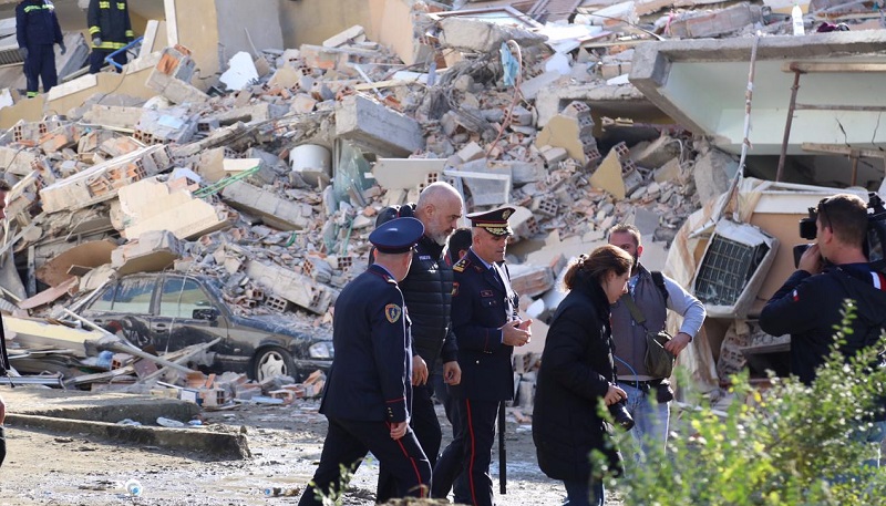 Rama harron premtimet/ 6 vite pas tërmetit tragjik me 51 viktima, ende shumë familje janë pa strehë