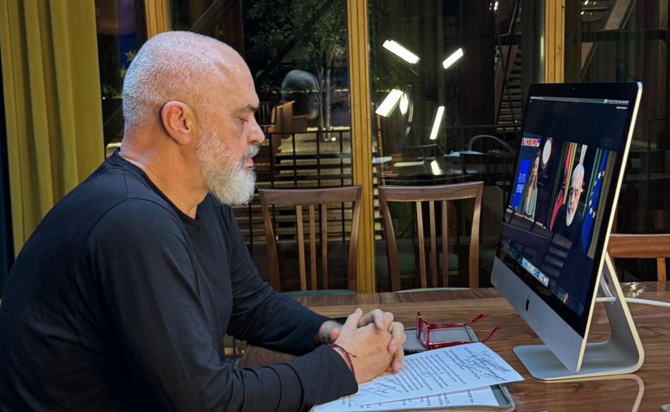 Rama merr pjesë “online” në Samitin e Zgjerimit në Bruksel, kryeministri: Nuk mund të jem fizikisht aty, probleme me fluturimin