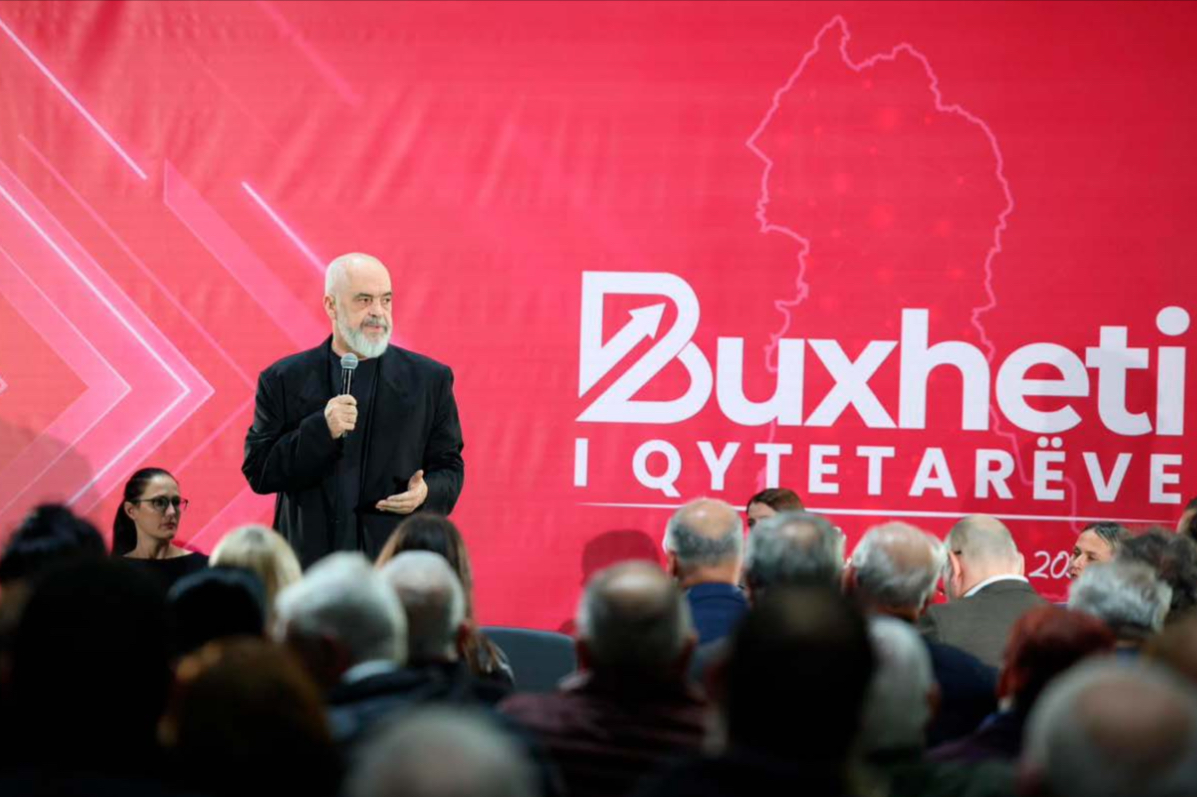 Rama sulmon gjyqtarët dhe shpërthen në akuza të forta ndaj tyre, kryeministrin e “lëshojnë” nervat dhe përplaset me …