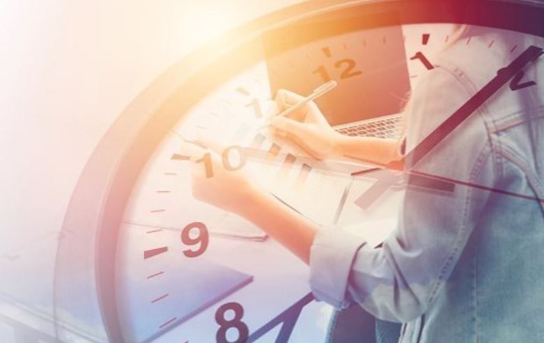 Raporti i OIT, sa orë në javë punojnë shqiptarët dhe krahasimi me vendet e tjera