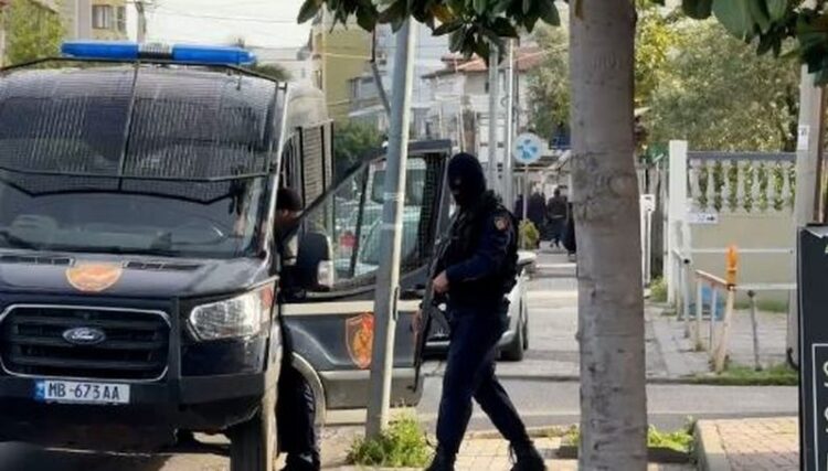 RENEA aksion në Pukë, rrethohet banesa e një të shumëkërkuari