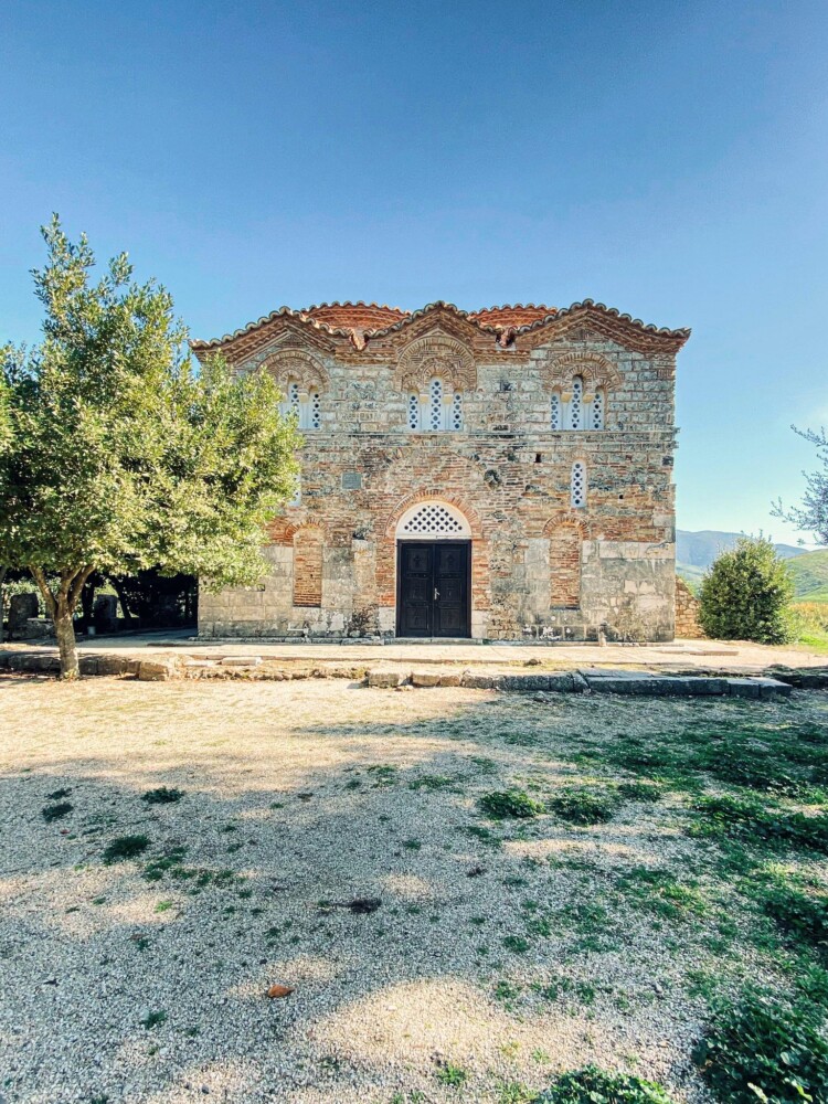 Restaurimi i pikturës murale në Manastiritn e Shën Kollit në Mesopotam, zbatimi i projektit mbledh ekspertët e…