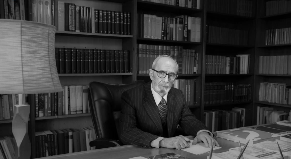 Rexhep Qosja: Historia dhe atdhetaria e përzgjodhën Ismail Qemalin