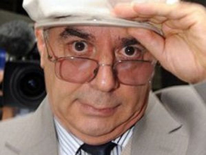 Rinisin kërkimet në Britani për ish-zyrtarin e SHIK-ut Ilir Kumbaro