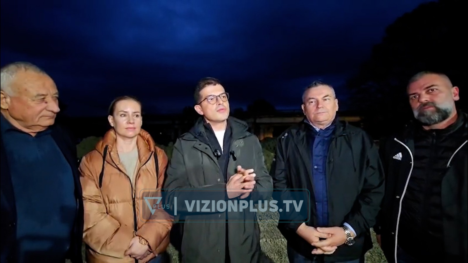 “Rreziku nga moti i keq nuk ka kaluar”, ministri Vengu: Do të diskutojmë me forcat në terren nëse është e nevojshme të kryhen evakuime