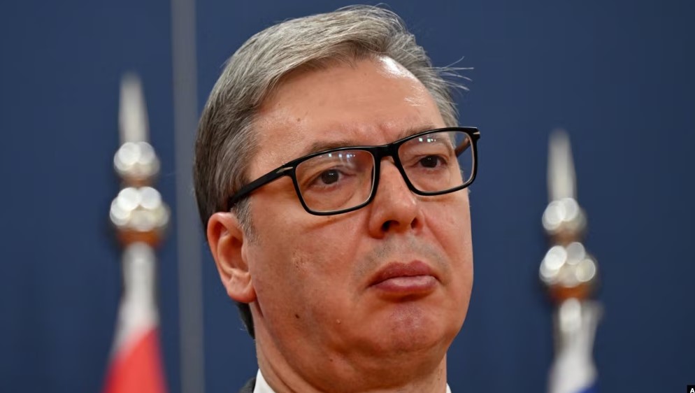 Rusia i kërkon Vuçiçit t’i shpjegojë deklaratat për shitjen e municionit