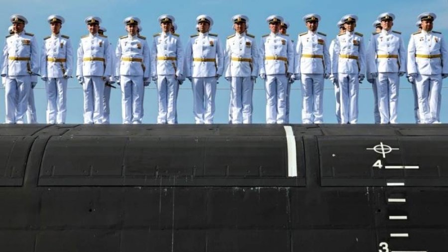 Rusia lëshon në ujë nëndetësen bërthamore ‘Khabarovsk’, Kievi: Po zmbrapsim ofensivën ruse në Pokrovsk