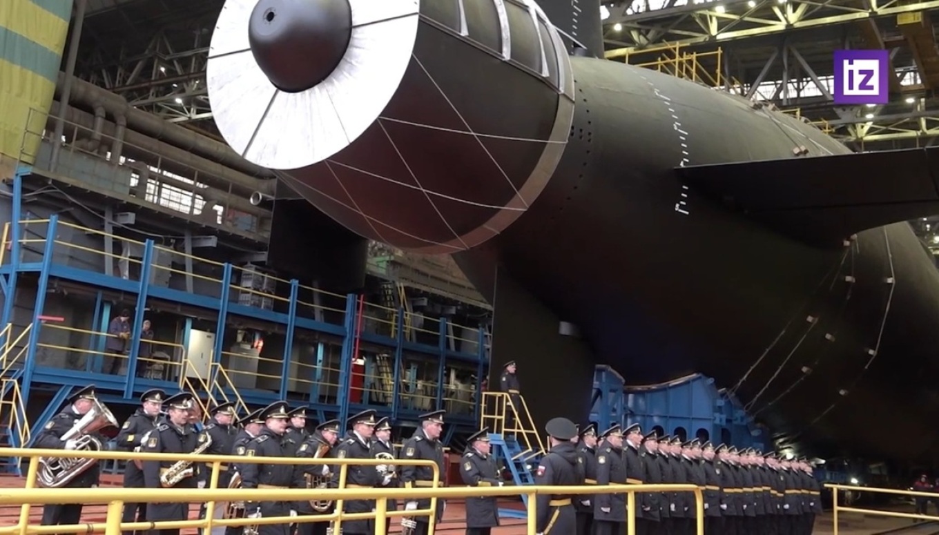 Rusia prezanton nëndetësen e re bërthamore “Khabarovsk”, e aftë të transportojë “dronin e shkatërrimit” Poseidon