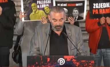 “Sa më shpejt ta thyejë qafën kjo qeveri”/ Minatori: Mjaft, askush s’bën pazar në kurriz të fëmijëve të mi