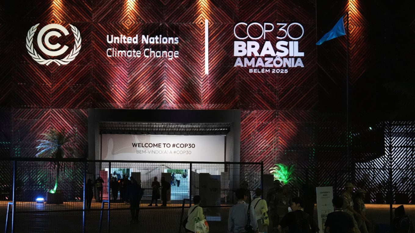 Samiti për klimën në Brazil, miratohet marrëveshja jo-detyruese për të reduktuar lëndët djegëse fosile