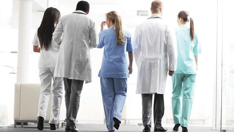 Sektori i shëndetësisë në rrezik, 30% e mjekëve shqiptarë emigruan në Gjermani