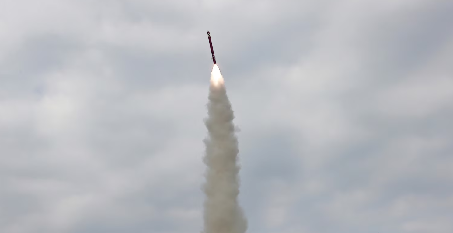 Seuli: Koreja e Veriut ka lëshuar një raketë balistike