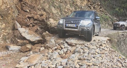 Sfida e banorëve të Dukagjinit, rrezikojnë jetën për të shkuar në shtëpi