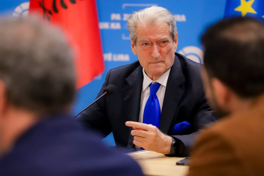 ‘Shaljani dhe Dani financues të fushatës së PS’, Berisha: Bandat dhe qeveria, janë një dhe e njëjta gjë