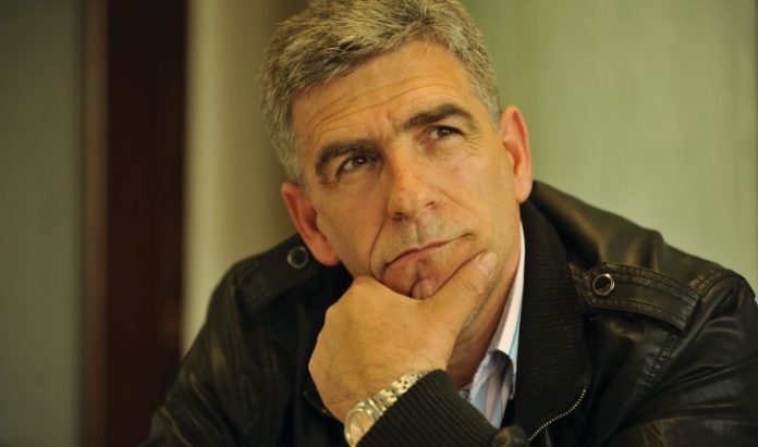 Shazim Mehmeti: Shëtisja, mbramë mbasdarke, n’Prishtinë, me Azem Galicën…