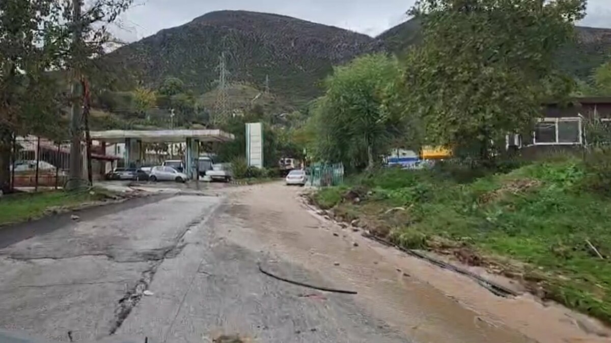 Shembet ura në Jezull, fëmijët mbeten pa shkuar në shkollë, bllokohen disa fshatra në zonat malore të Mirditës