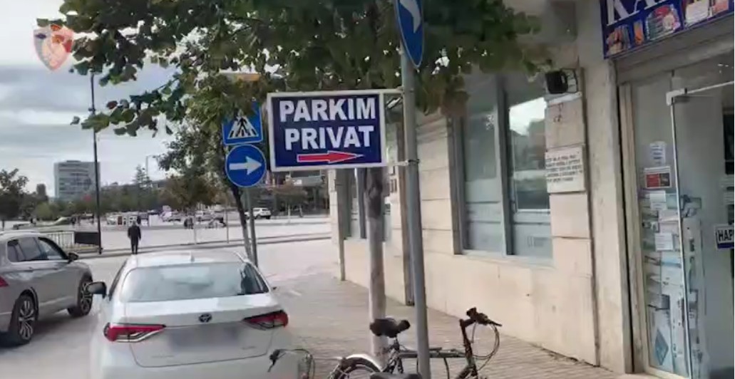Shfrytëzonin hapësirat publike për parkingje dhe lavazhe, 10 të arrestuar e 123 në hetim