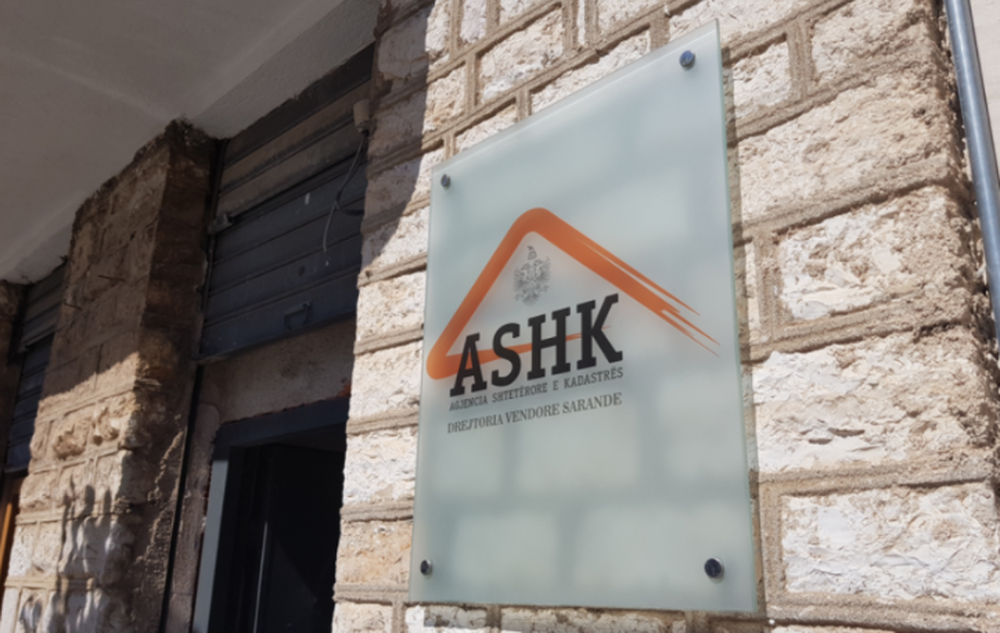 Shkarkohet drejtori i Kadastrës në Sarandë, vetëm pesë muaj pas emërimit
