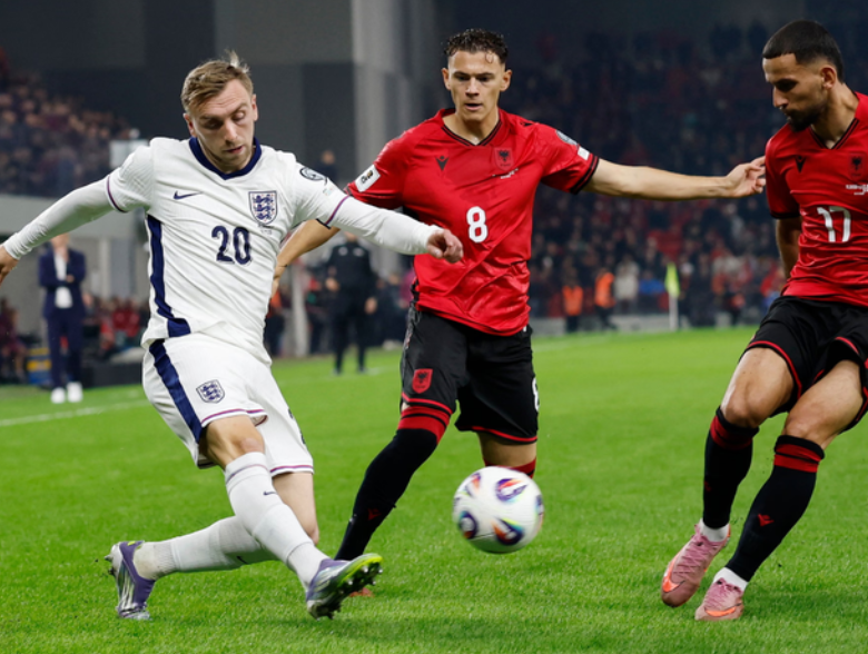 Shqipëri–Angli/ Mbyllet pa gola pjesa e parë, kuqezinjtë luajnë pa frikë përballë “Tre Luanëve”