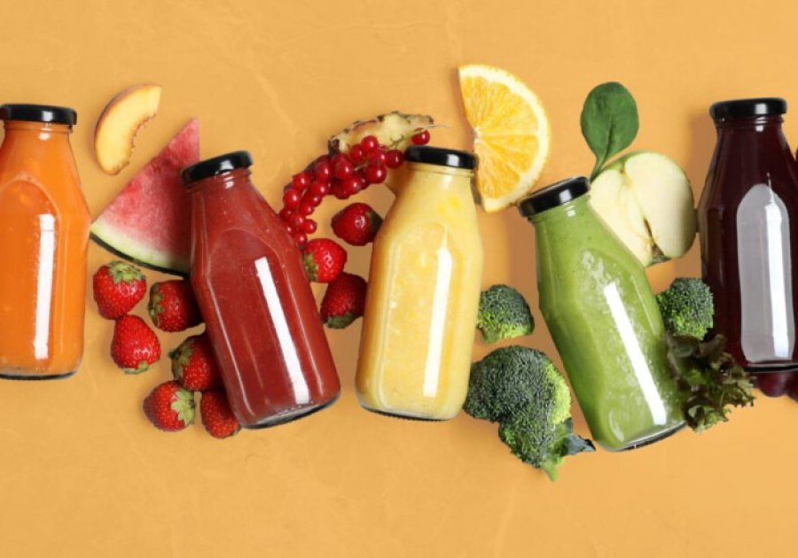 Si të përgatisni në shtëpi lëngjet më të mira për pastrimin e trupit