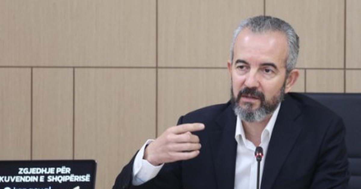 Sot qytetarët votojnë/ Celibashi: Numërimi i votave do jetë live, rezultati të hënën në drekë