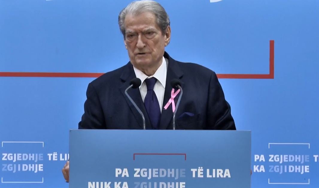 SPAK konfirmon thirrjen e Berishës për ta pyetur për ‘21 Janarin’: Fletëthirrja iu dorëzua gjatë zbatimit të masës ‘detyrim paraqitje’