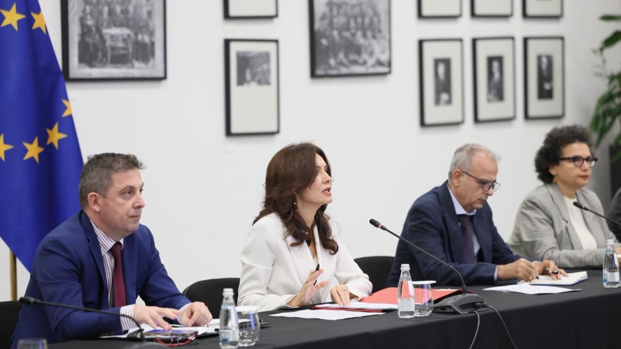 Spiropali me 27 ambasadorët shqiptarë në vendet e BE: Një fazë e re bashkëveprimi për ofensivën diplomatike të Integrimit