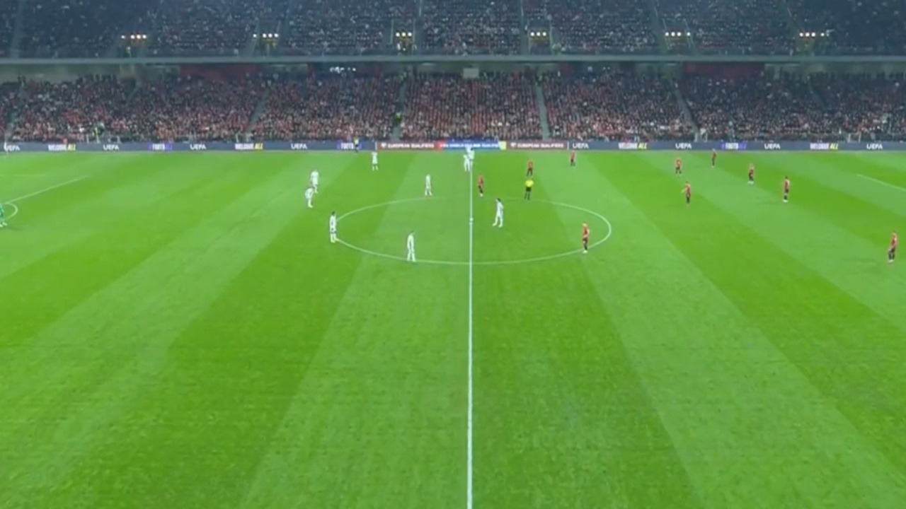 Starton dueli historik Shqipëri-Angli në “Air Albania” (Minutë pas minute)