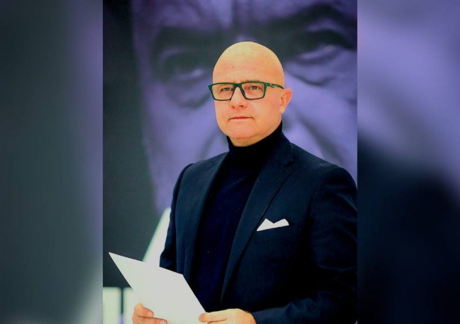 Strazimiri: Nuk paska lënë gjë pa i përmendur nga të pabërat që ka bërë, ‘Robert Çamçakëzit’ të tij të dashur…