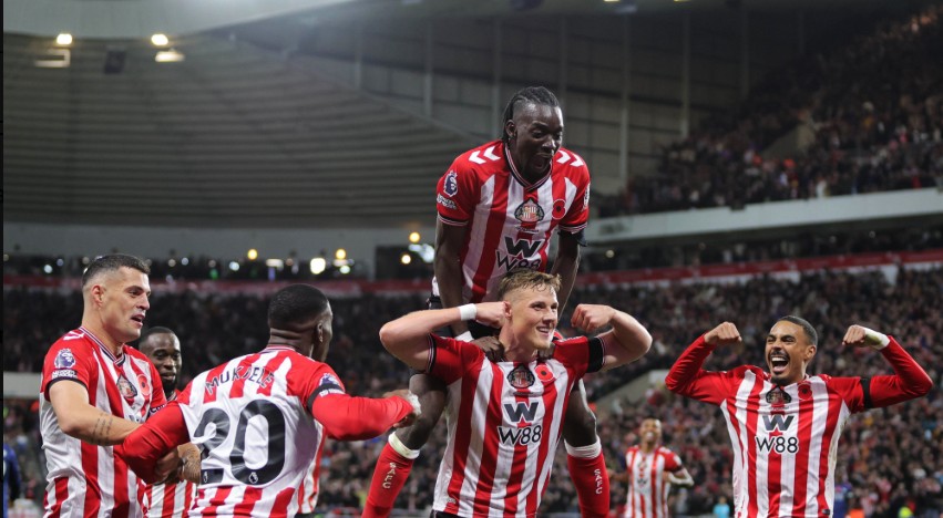 Sunderland është fantastik këtë sezon, Xhaka me shokë befasojnë Arsenalin në pjesën e parë (video)