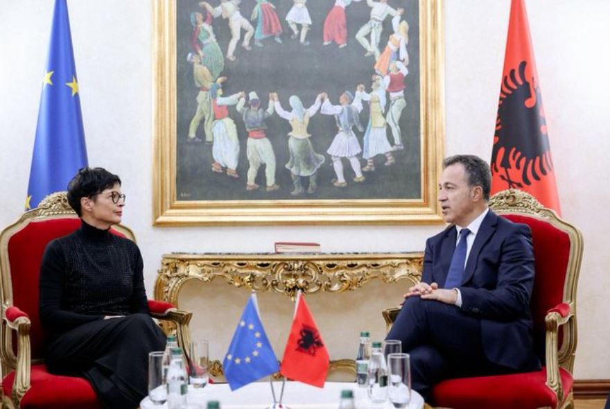 ‘Të çojmë përpara ritmin e negociatave me BE-në’, Peleshi takim me Marta Kos