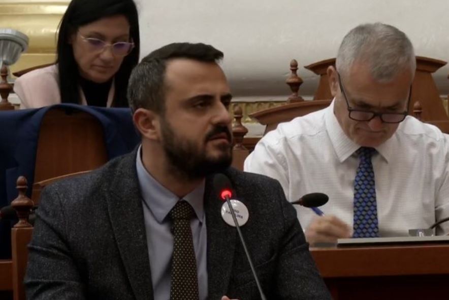 ‘Të dielën 5 me 0 për PS’/ Xhaferri i përgjigjet Ballës: E merrni sigurinë nga…