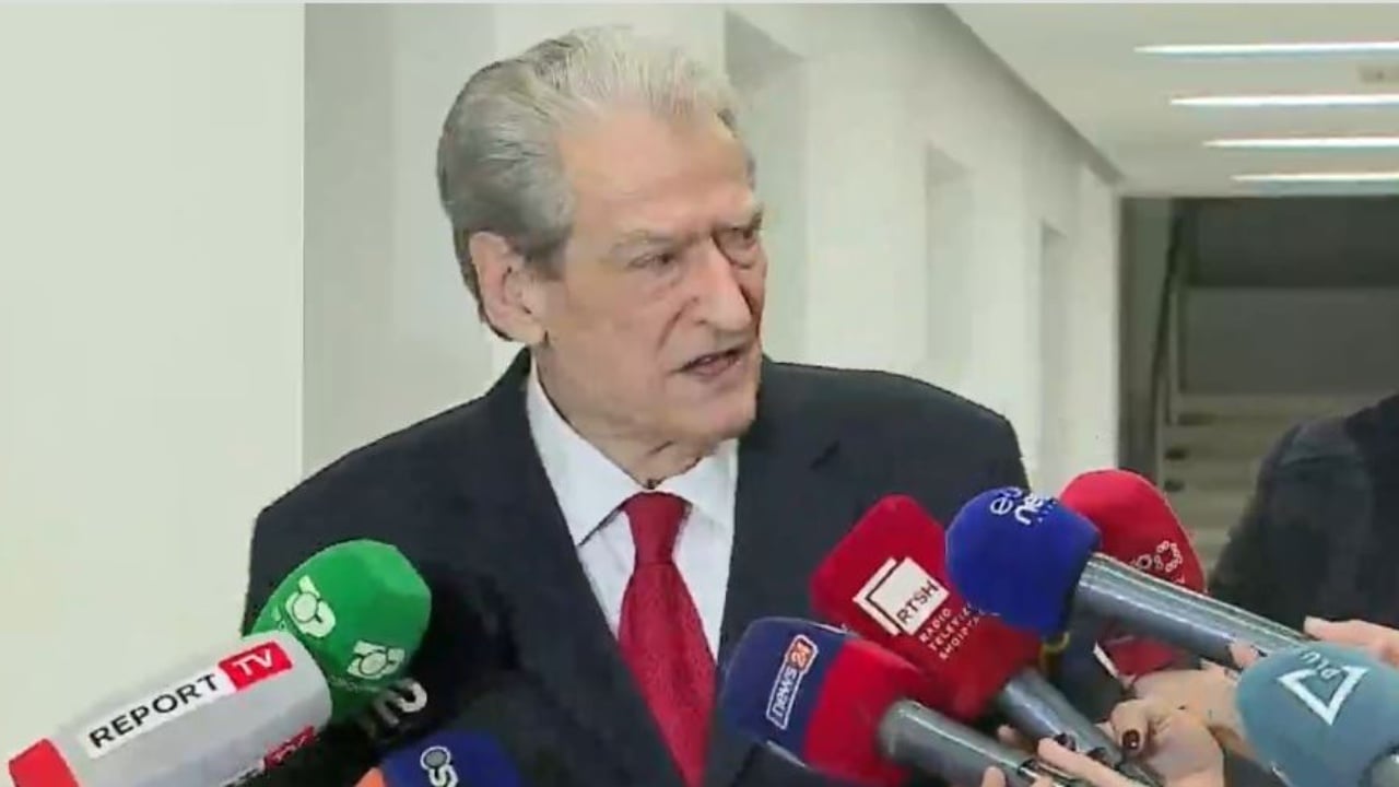 Të hënën protestë, Berisha mesazh për strukturat: Pas Lali Erit, është radha e…