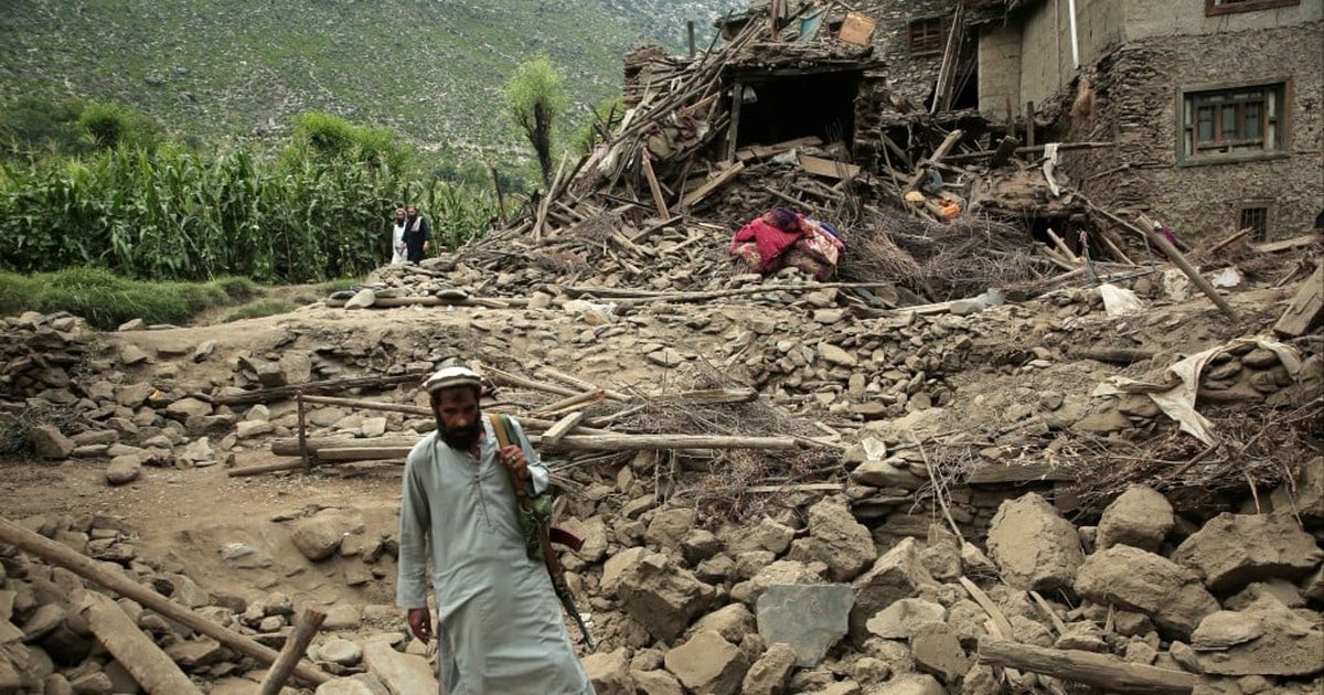 Tërmeti 6.3 ballë “shkund” Afganistanin, 20 viktima e mbi 300 të plagosur