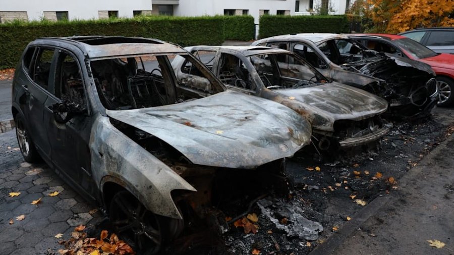 Terror në Gjermani/ Antifa hedh në erë makinën e politikanit të njohur: Do ta ndiqni Charlie Kirk-un në ferr