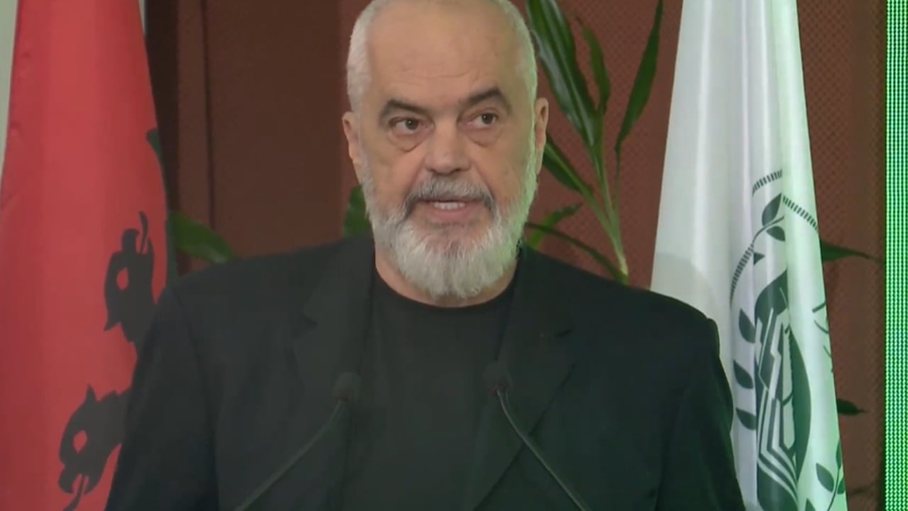 “Testuam kapacitetet e AKU-së, studentët e UB të aplikojnë”/ Rama: Do t’i hapet rruga profesionistëve, nuk ka përfshirje pa integritetin e duhur profesional