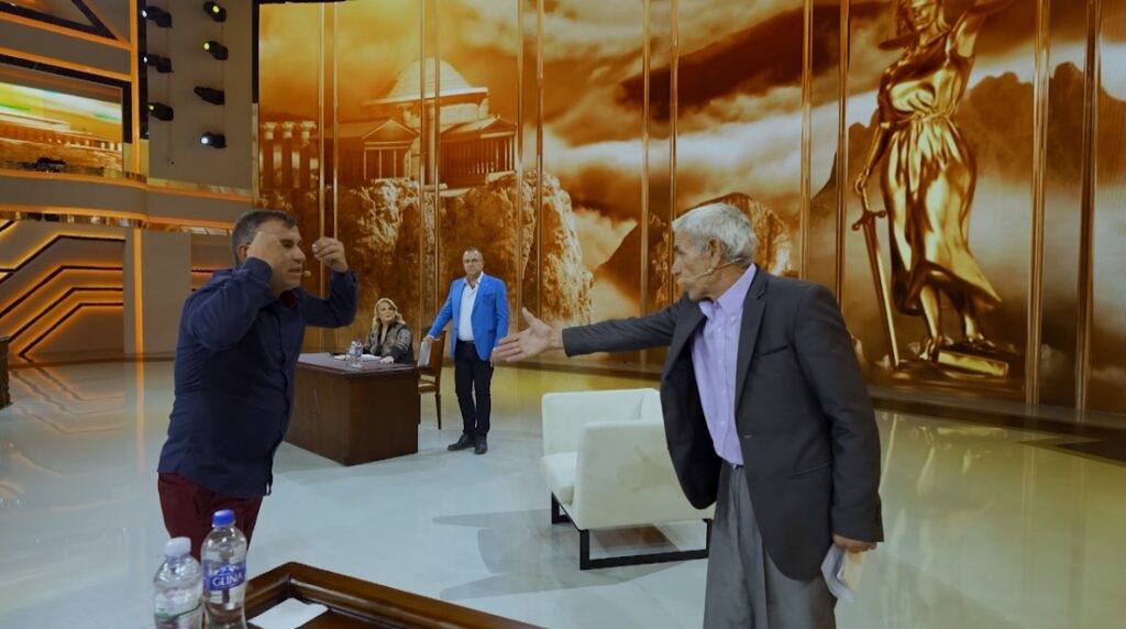 “Ti duhet të arrestohesh!” Arbeni ngre akuza të forta ndaj babait: Ke bërë krime të papara!