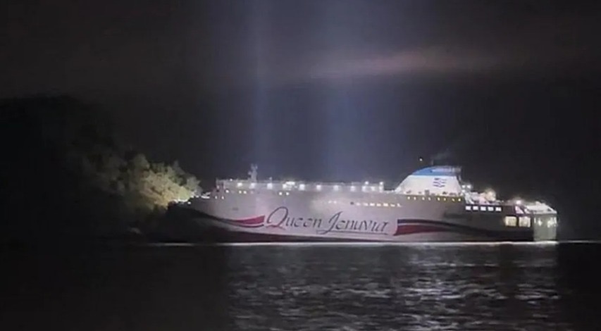 Trageti me 267 persona përplaset në breg në Korenë e Jugut