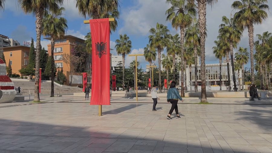 Trendi rritet vit pas viti, festat e nëntorit si mundësi për të ikur jashtë vendit