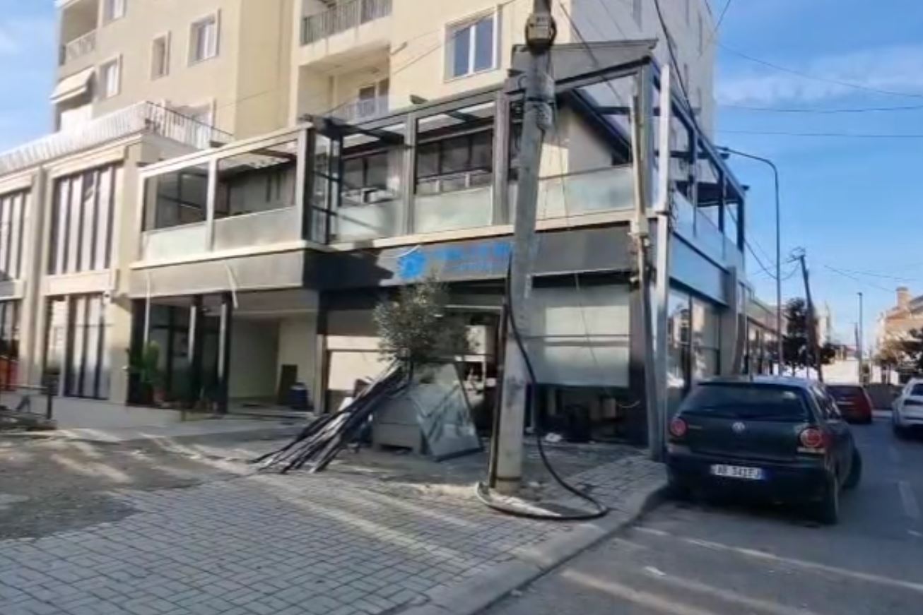 Tritoli në restorantin në Kamëz, autori u filmua nga kamerat e sigurisë. Zbardhet dëshmia e pronarëve (VIDEO)