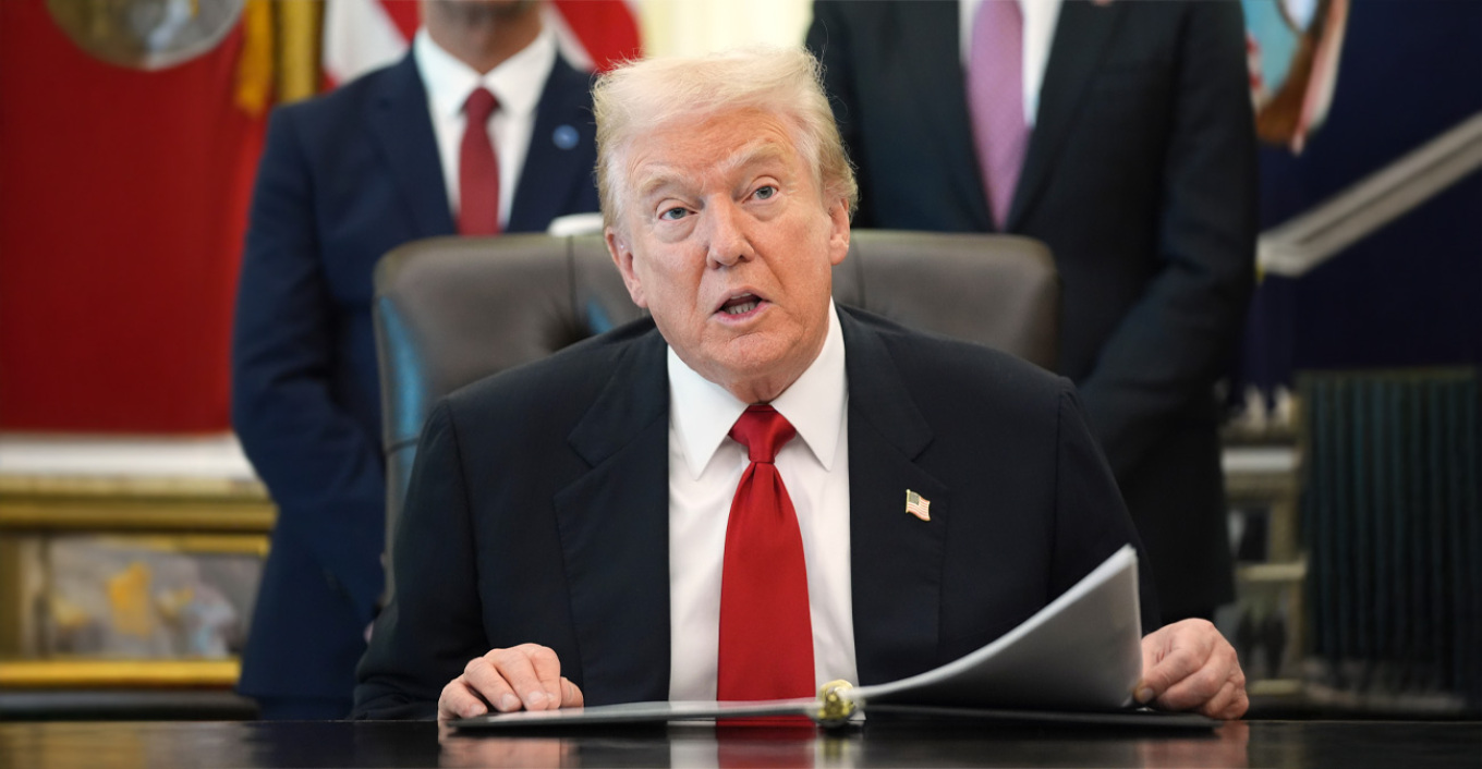 Trump firmos hapjen e dosjes “Epstein”, presidenti amerikan nuk humb kohë pas votimit të projektligjit në Kongres