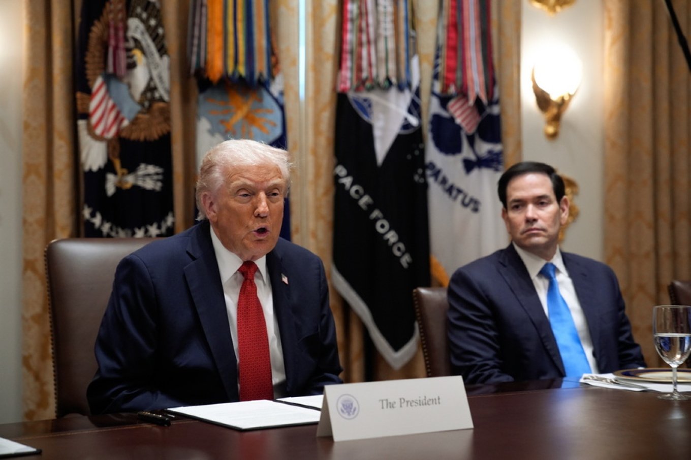 Trump nënshkruan paketën e financimit, i jep fund mbylljes rekord 43-ditore të qeverisë federale