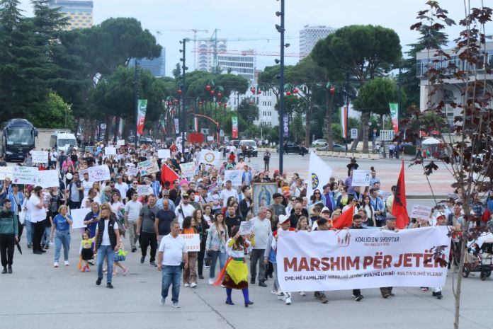 Tubim para Kuvendit/ Kundër projektligjit për barazinë gjinore, ja kur do të zhvillohet