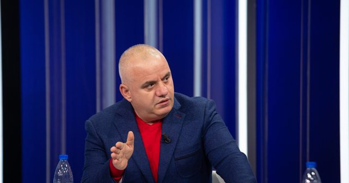 Unioni i Gazetarëve Shqiptarë: Ministria e Jashtme të reagojë për Artan Hoxhën dhe gazetarët e tjerë të shpallur “non grata”