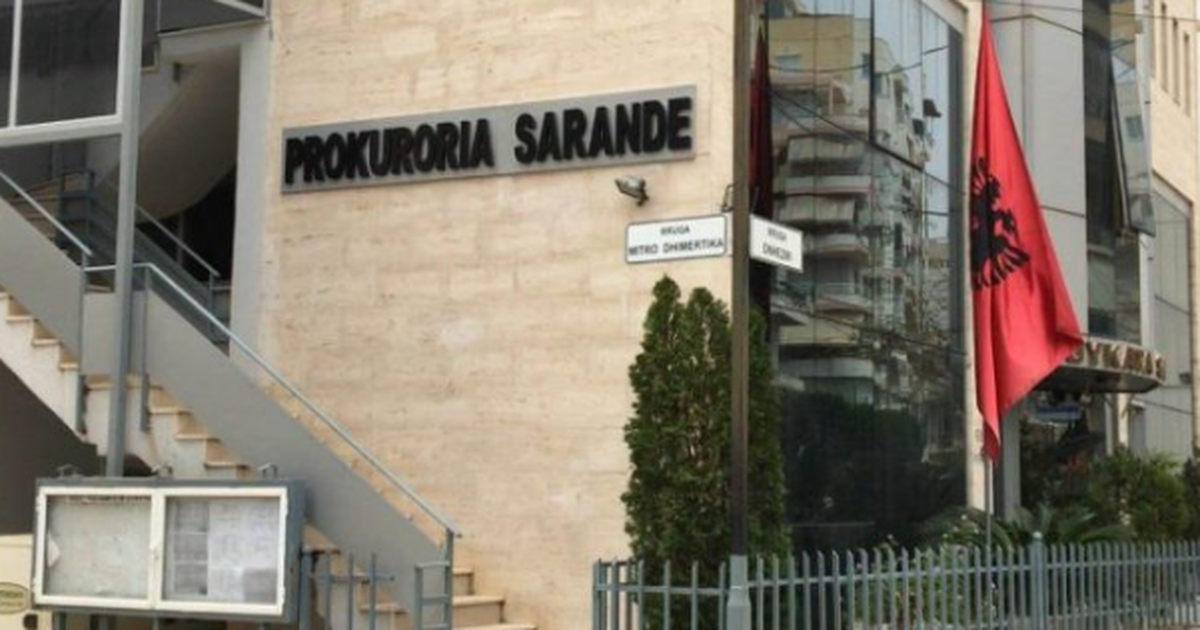 Vdes 40-vjeçari në rrethana misterioze në Ksamil, Prokuroria ndalon varrimin e tij dhe dërgon trupin për ekspertizë në Tiranë