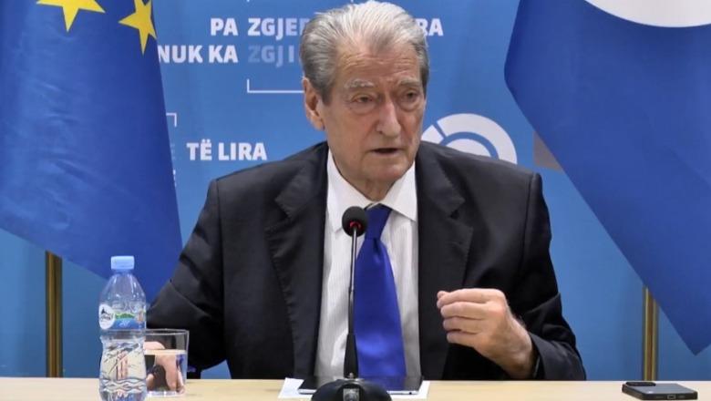 Veliaj rikthehet në detyrë, Berisha flet pas publikimit të lajmit: Kushtetuesja zbatoi ligjin, “palosi” Ramën e Begajn..