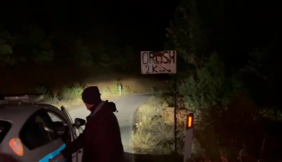 Vetëdorëzohen pas 12 orësh rrethim në banesë në Orosh Cumraku dhe Uka/ Njëri prej tyre ka plagë në këmbë